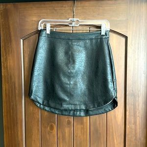 Mittoshop black leather mini skirt